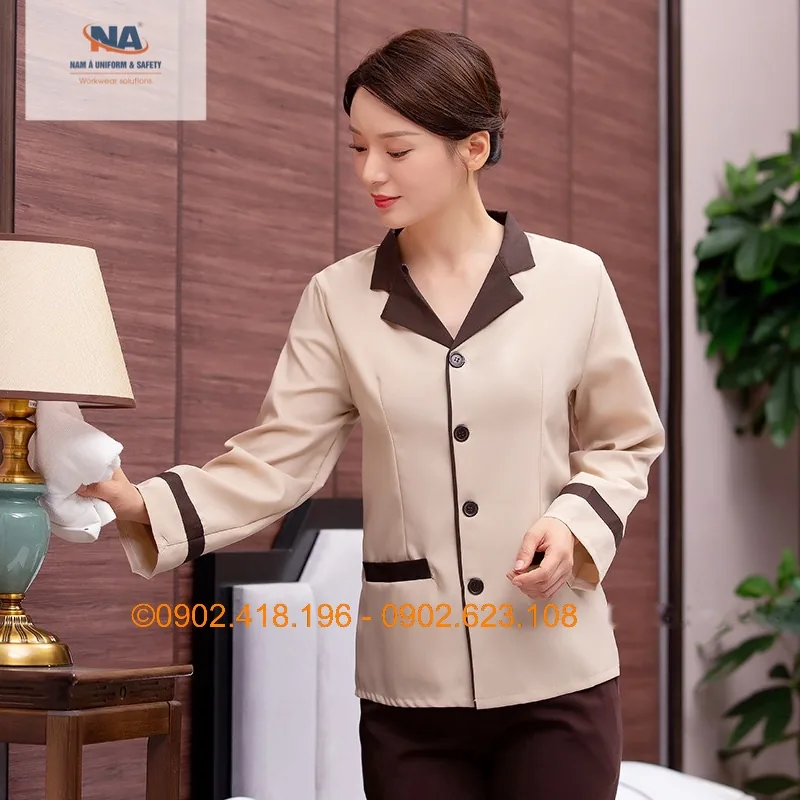 Đồng phục tạp vụ buồng phòng cổ ve phối nâu NA-TV01