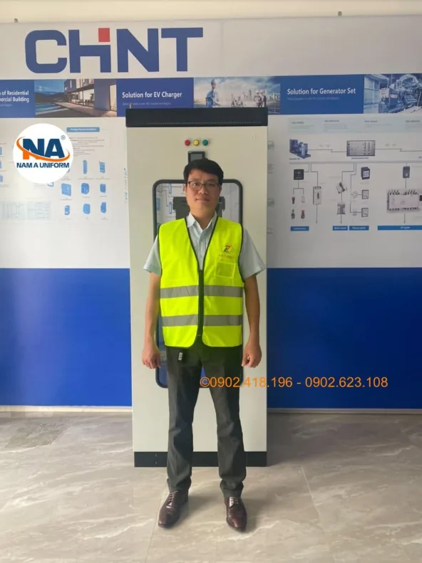Áo gile phản quang màu vàng in logo Công ty Việt Nhật